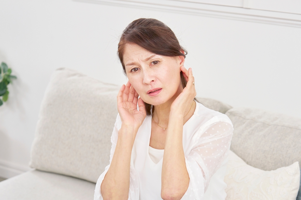 Elderly,Woman,With,Sudden,Sensorineural,Hearing,Loss